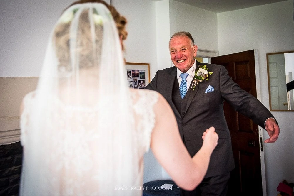 father of the bride seeing his daughter