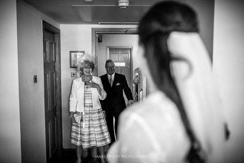 mother seeing bride