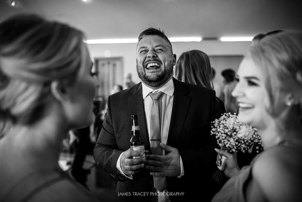 wedding guests enjoying drinks