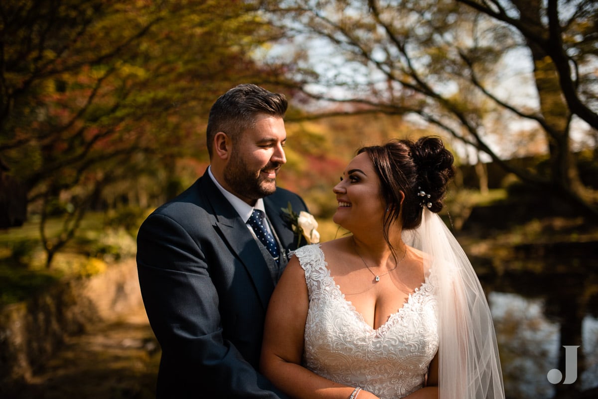 colshaw hall wedding couple in japanese garden